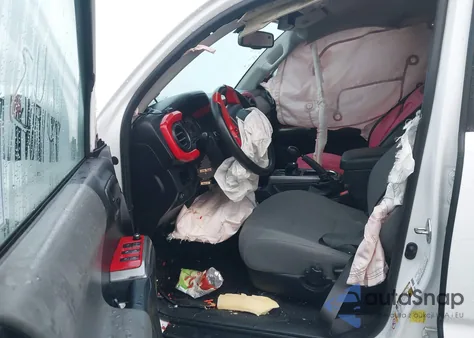 2017 Toyota Tacoma Sr5 z USA, uszkodzony, nr VIN 3TMBZ5DNXHM011713